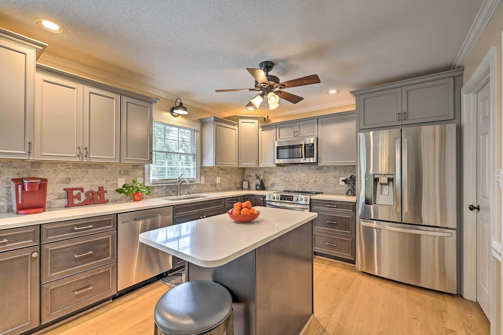 Peaceful Country Retreat w/ Easy Highway Access! - Fitch, NC