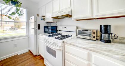 Pittsburgh Townhome Near Downtown Attractions