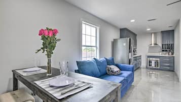 House (1 Bedroom) | Interior