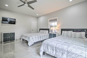 House (1 Bedroom) | Interior - Patio & Balcony: Gulf Coast Retreat in Brownsville (Brownsville)