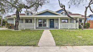 House (1 Bedroom) | Interior