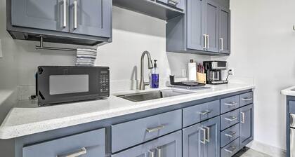 Patio & Balcony: Gulf Coast Retreat in Brownsville