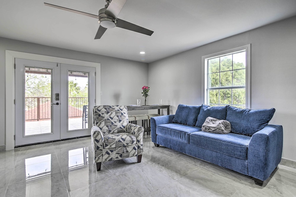 Cozy Texas Gulf Coast Vacation Rental!
