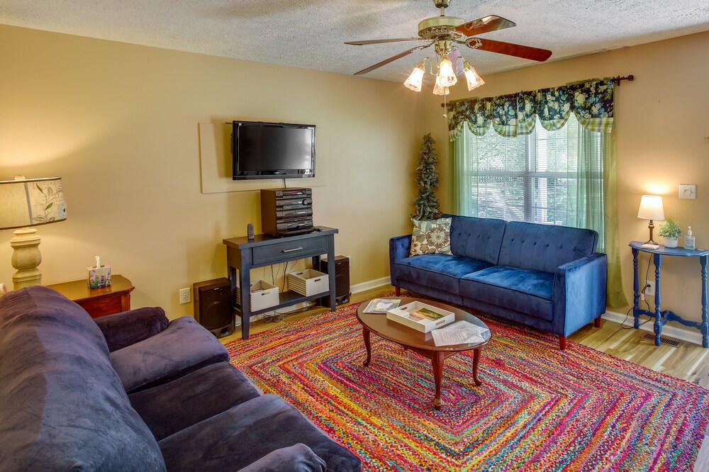 Tracy City Home Near South Cumberland State Park!