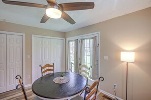 Dining - Tracy City Home Near South Cumberland State Park! (Tracy City)