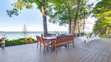 House (6 Bedrooms) | Interior