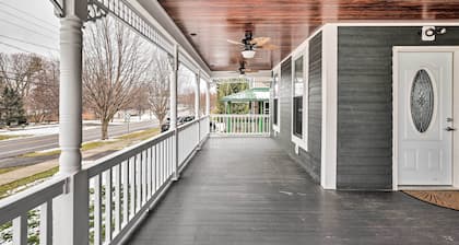 Walkable Sodus Point Retreat < 1 Mi to Lake