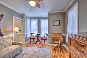 Casa (2 Bedrooms) | Interior