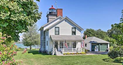 Walkable Sodus Point Retreat < 1 Mi to Lake
