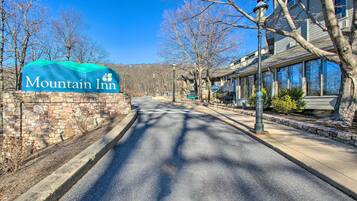 Apartment (0 Bedroom) | Interior