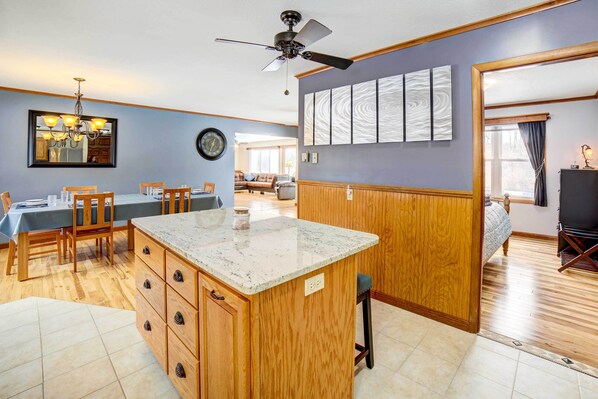 Stuga (3 Bedrooms) | Interiör