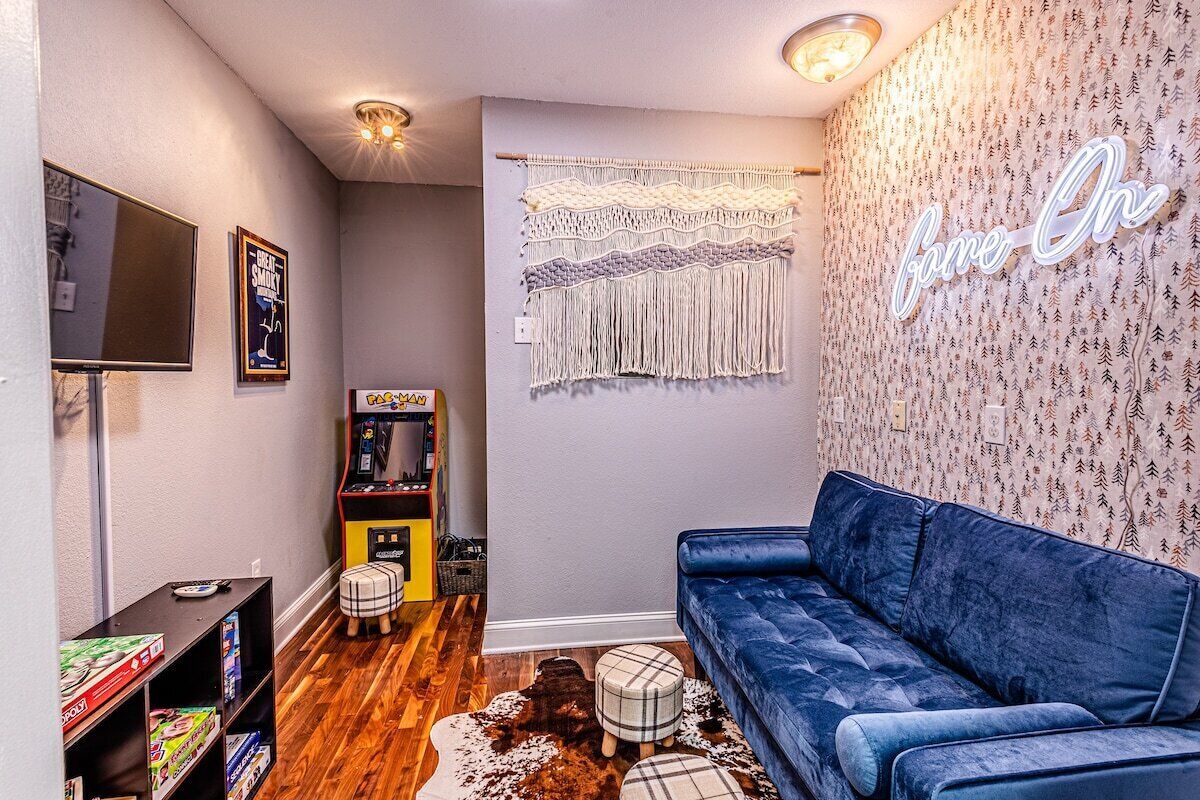 Luxurious Family Fun *arcade*hot tub*accessible*