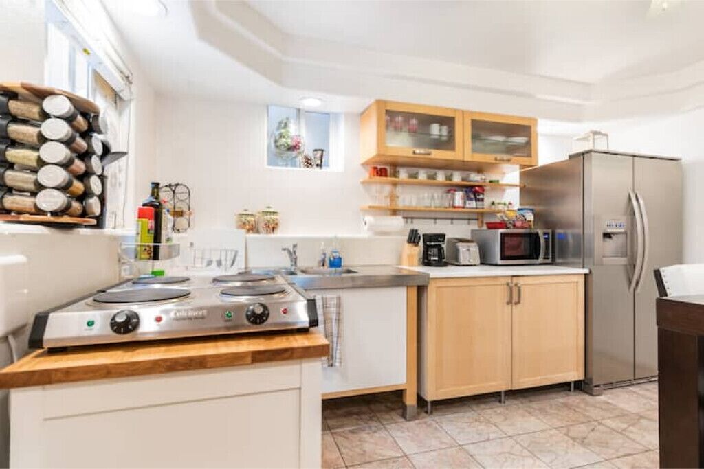 Cozy & charming place, walk to beach, shops & dine