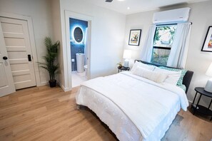 1 slaapkamer, een strijkplank/strijkijzer, gratis wifi, beddengoed