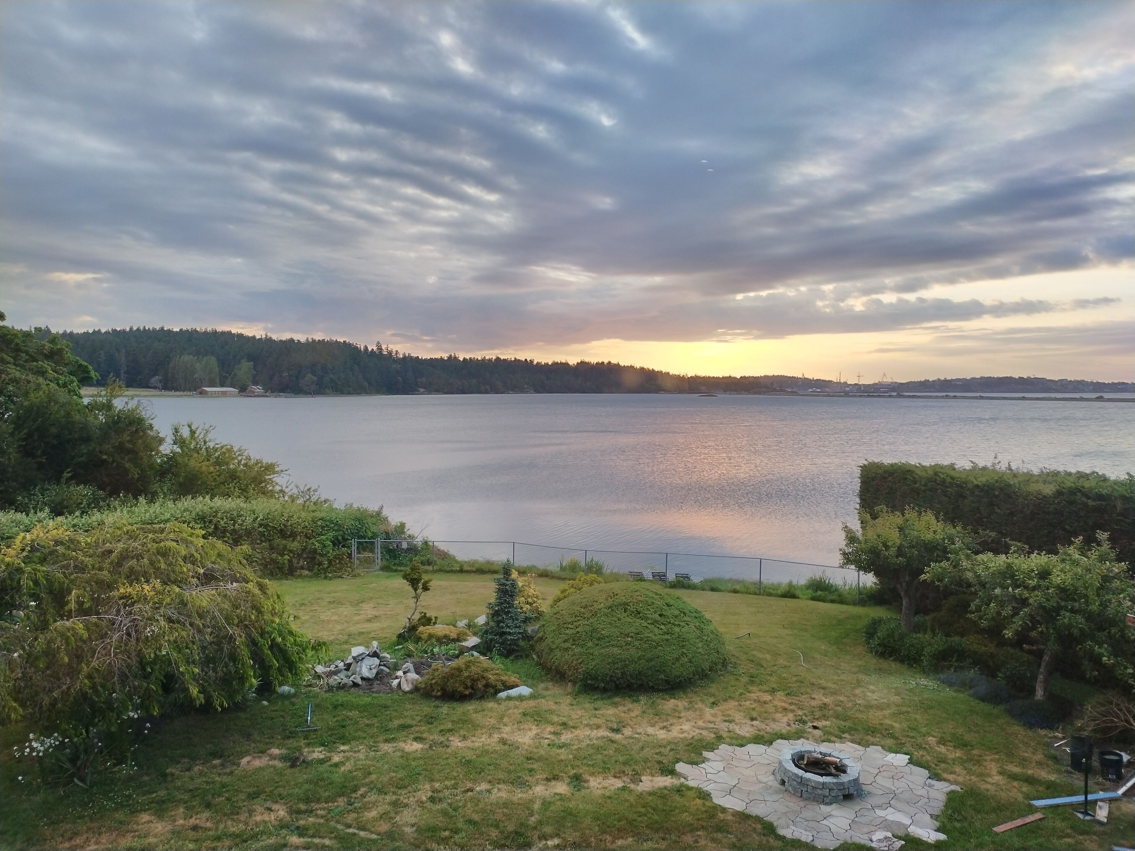 Waterfront 3 BDR suite