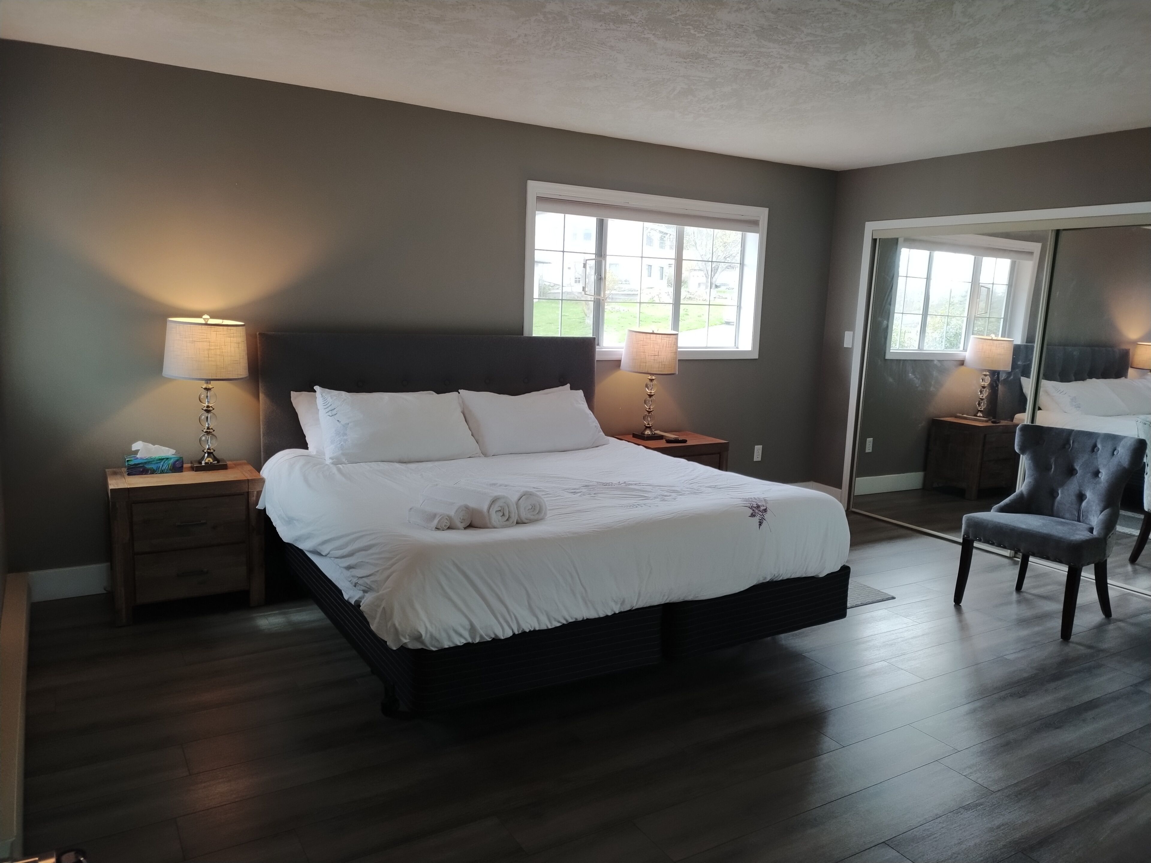 Waterfront 3 BDR suite