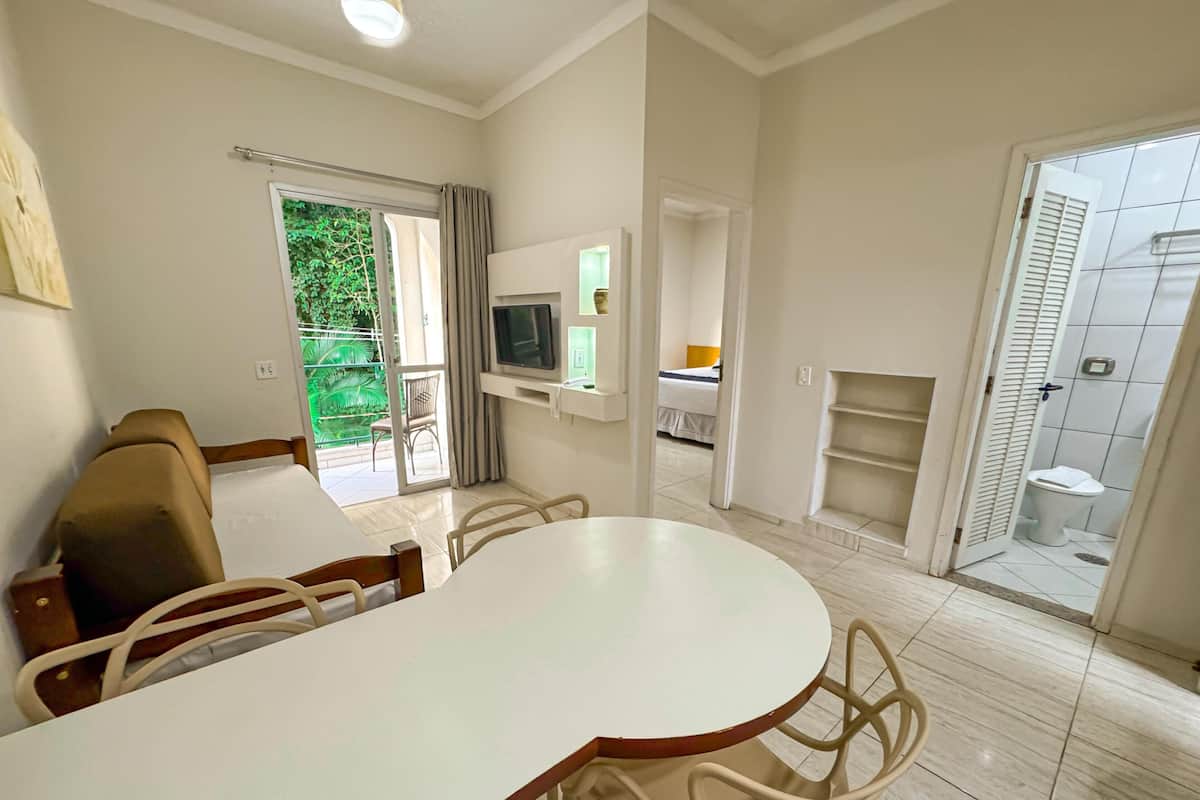 Minibar, accĂšs au Wi-Fi (inclus), literie fournie
