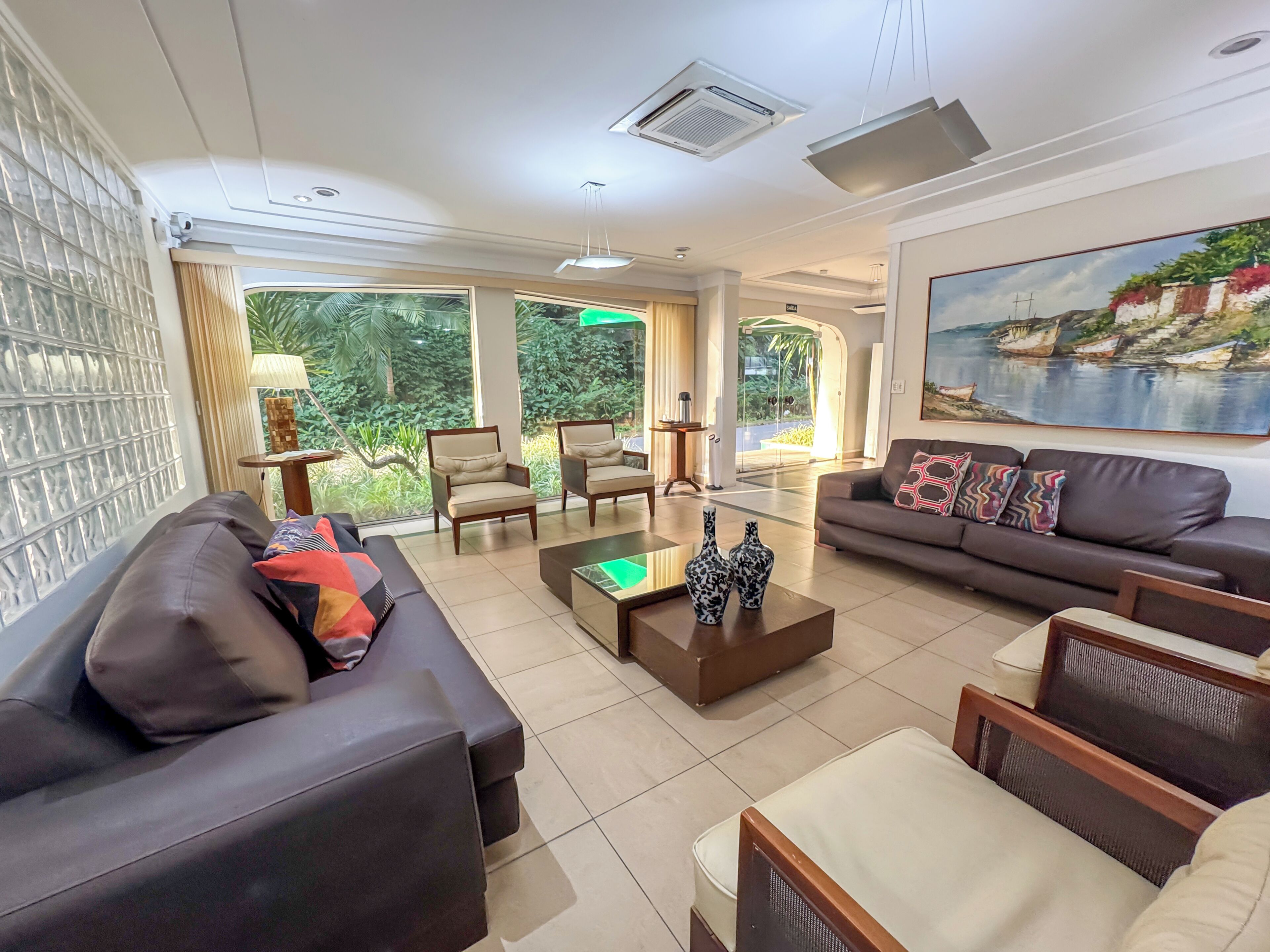 32-inch Smart TV with cable channels