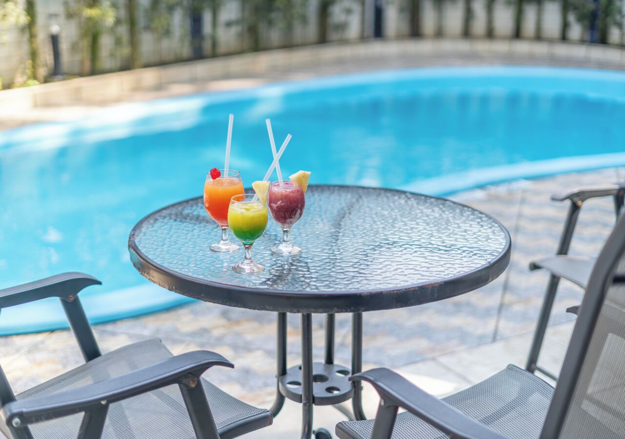 32-inch Smart TV with cable channels