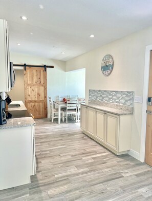 Fridge, microwave, oven, stovetop - Home Sweet Home (Sanford)