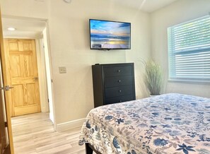 3 bedrooms, iron/ironing board, free WiFi, bed sheets - Home Sweet Home (Sanford)