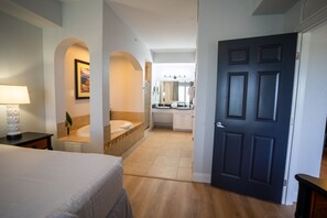 2 bedrooms, in-room safe, iron/ironing board, travel crib