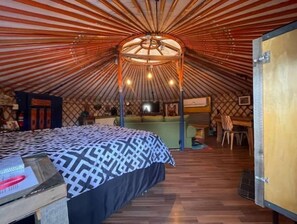 2 bedrooms, bed sheets
