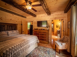 4 bedrooms, WiFi, bed sheets