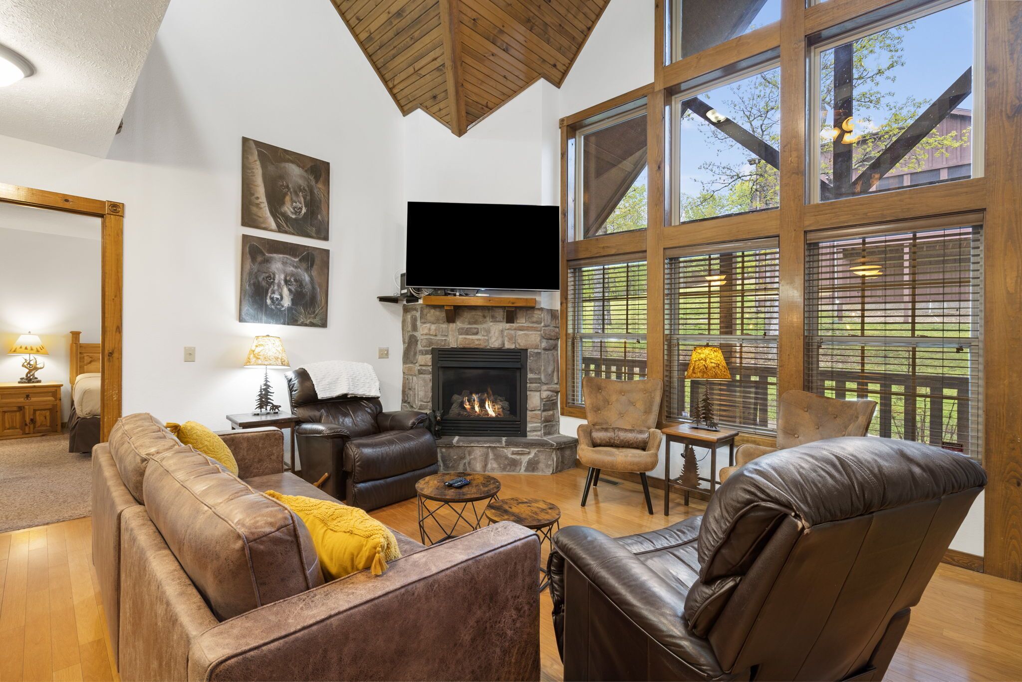 Exquisite Lodge at StoneBridge Village - Lovely Wooded View