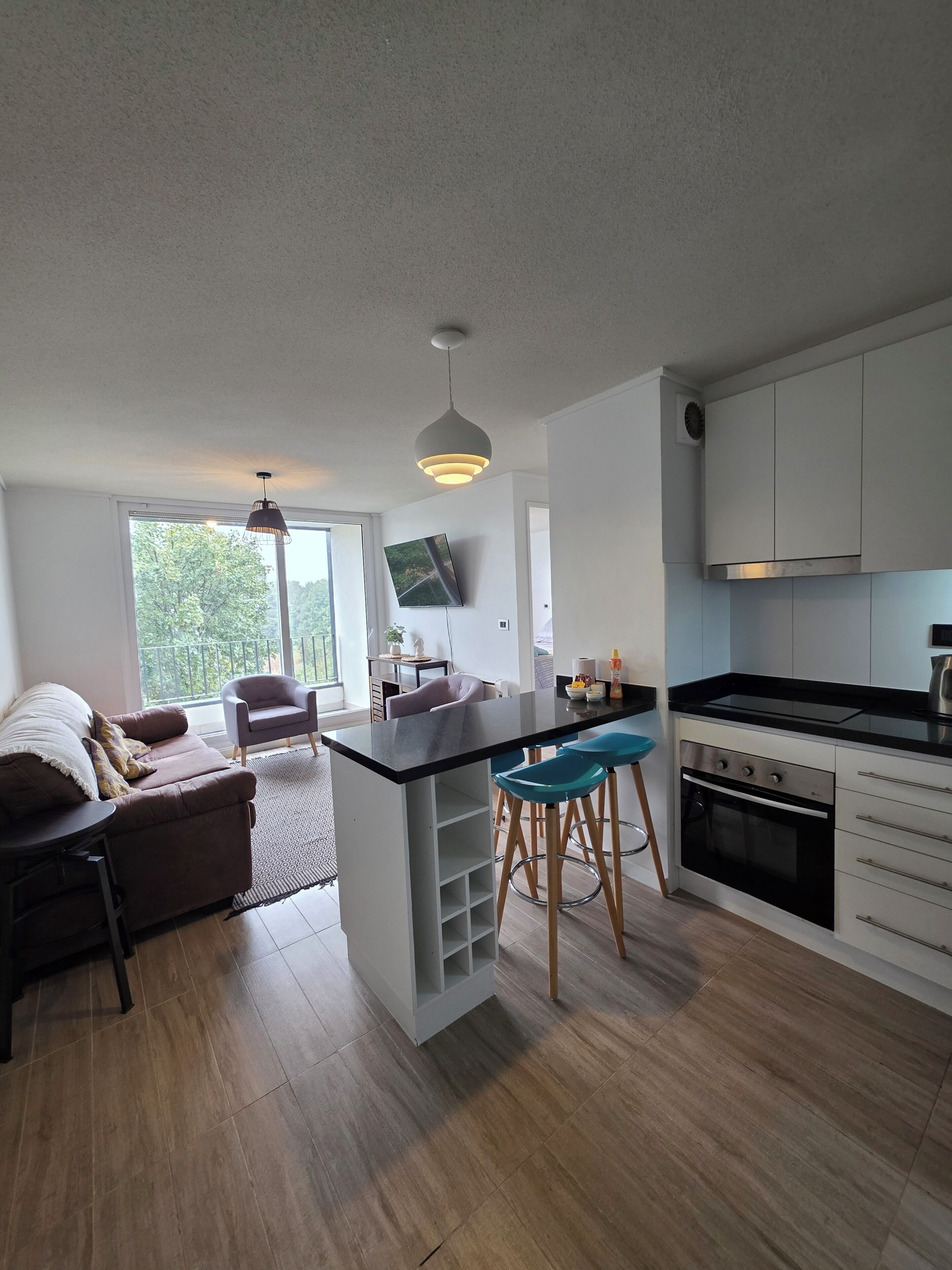 Family Apartment | Living area | 40-inch LED TV with digital channels, TV, Netflix