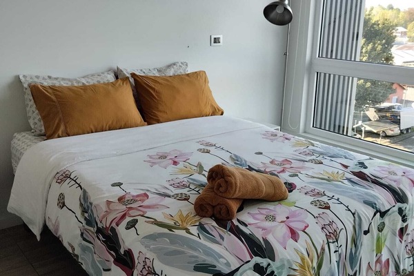 WiFi (free), bed sheets