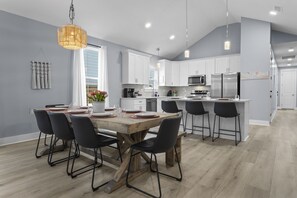 Dining - Two Amazing Modern & Spacious Beach Retreats, 9 Bedroom, 6 bathrooms (Gulfport)