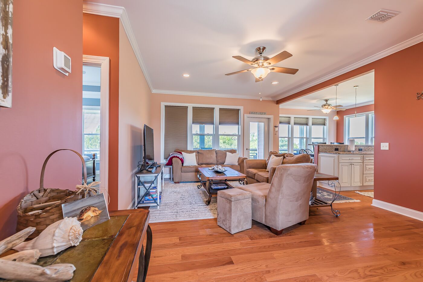 New Listing! 4BR on Harbor Island