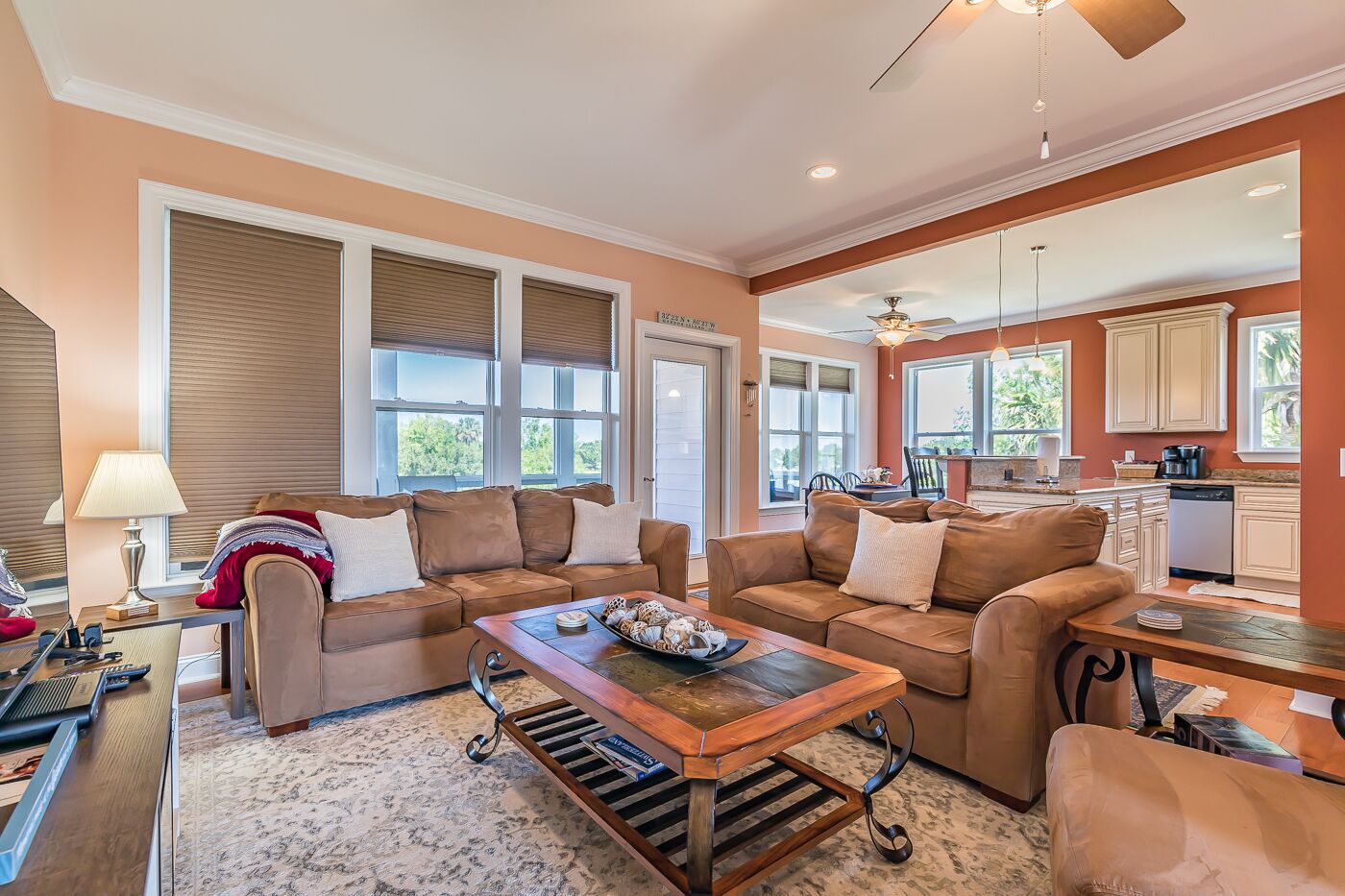 New Listing! 4BR on Harbor Island