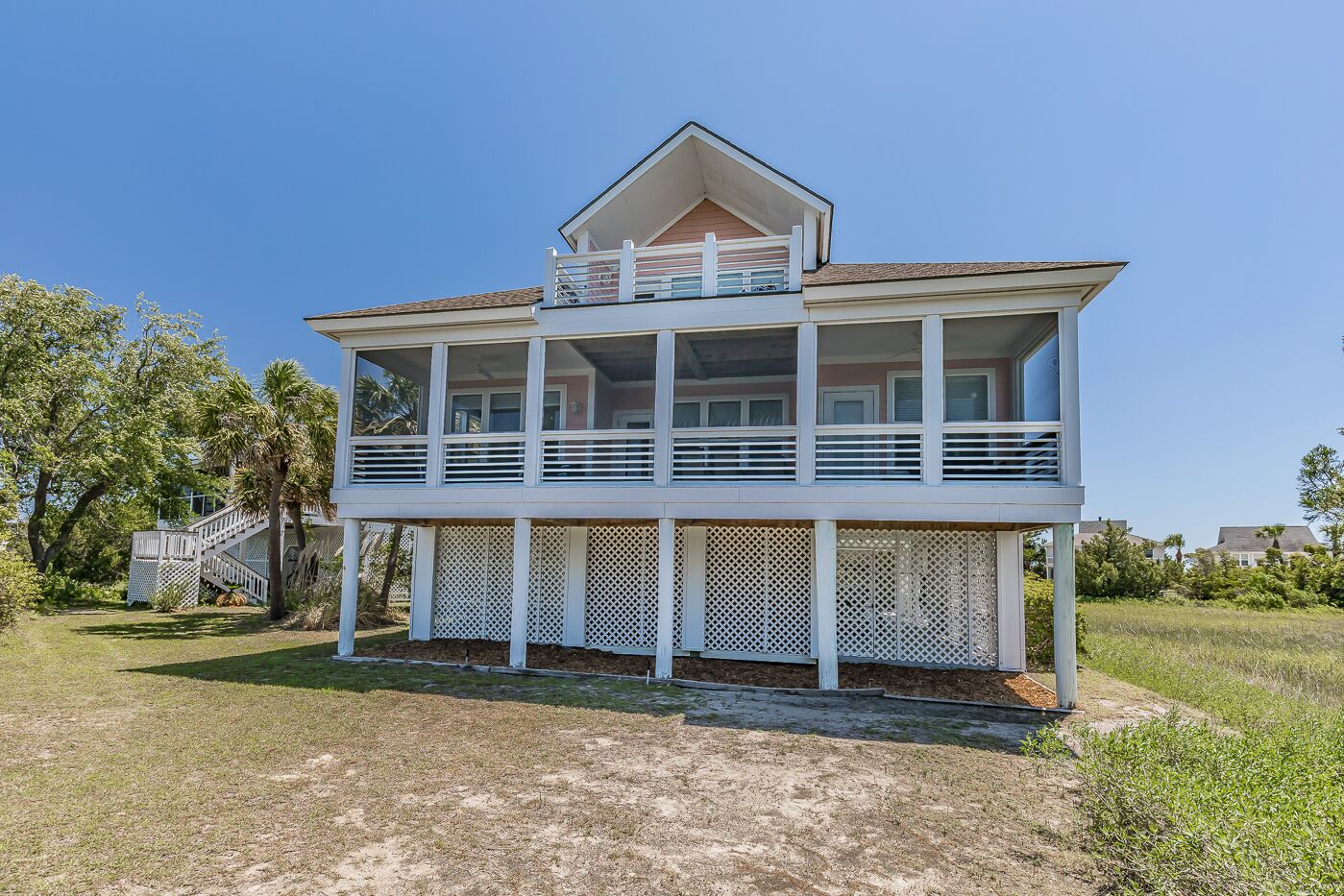 New Listing! 4BR on Harbor Island