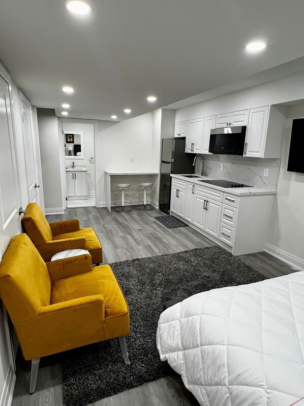 1 bedroom, desk, free WiFi