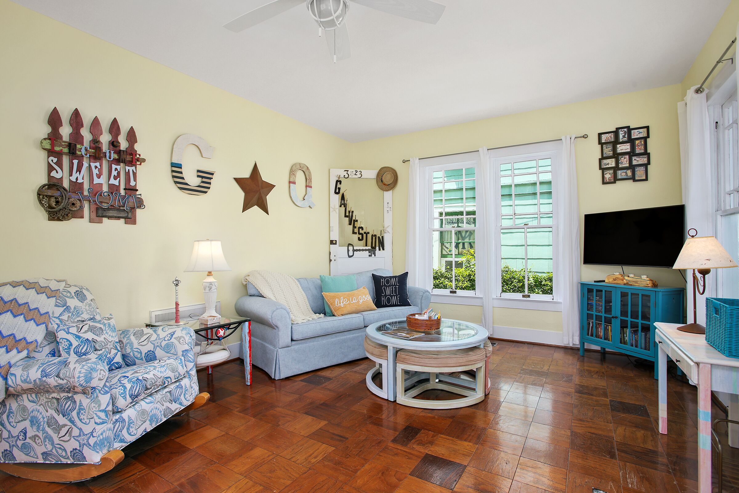 Welcome to "The Sunrise Inn!"