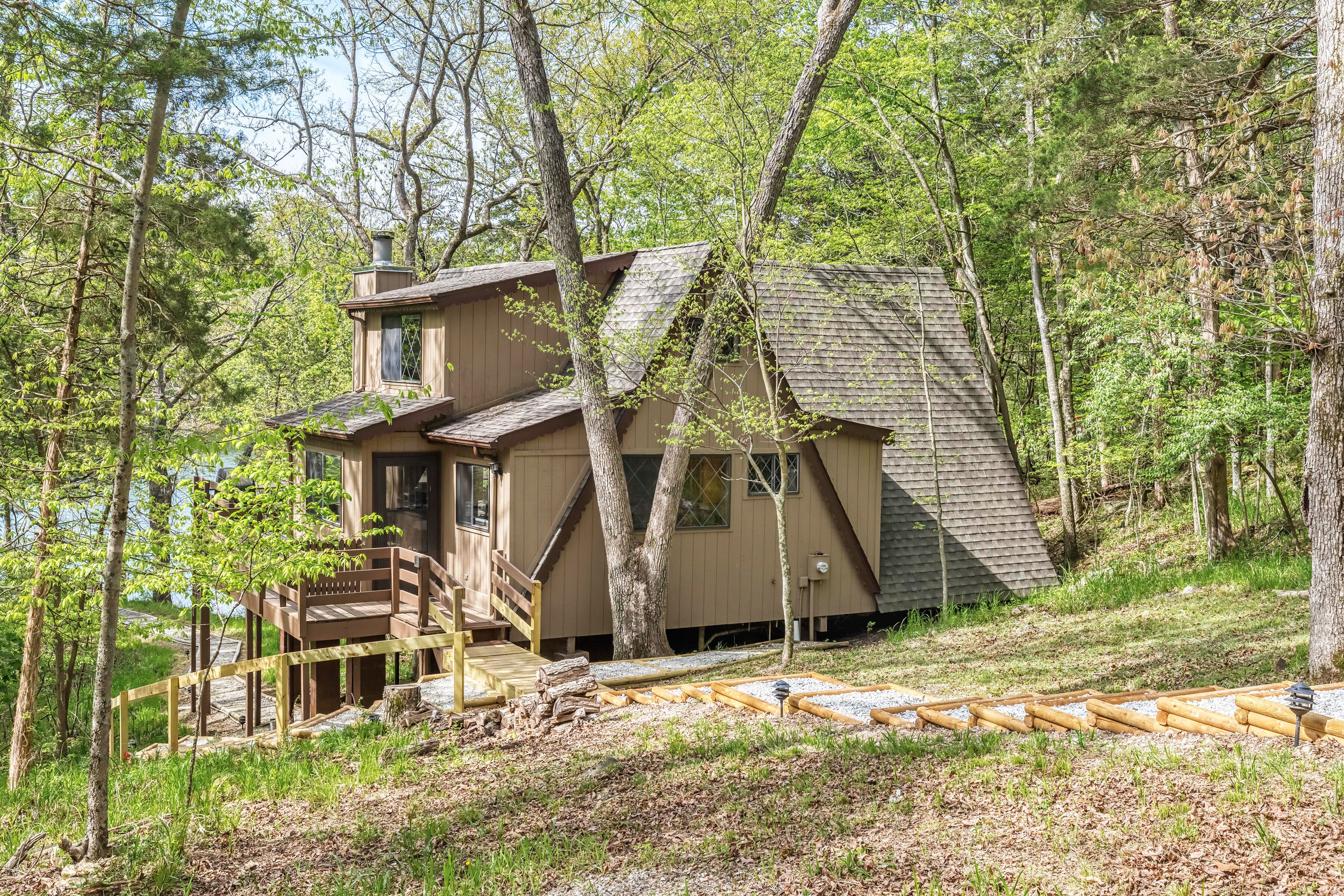 824 East Aspen Circle Drive