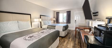 Standard Double Room, 2 Queen Beds | 1 bedroom, laptop workspace, blackout drapes, soundproofing