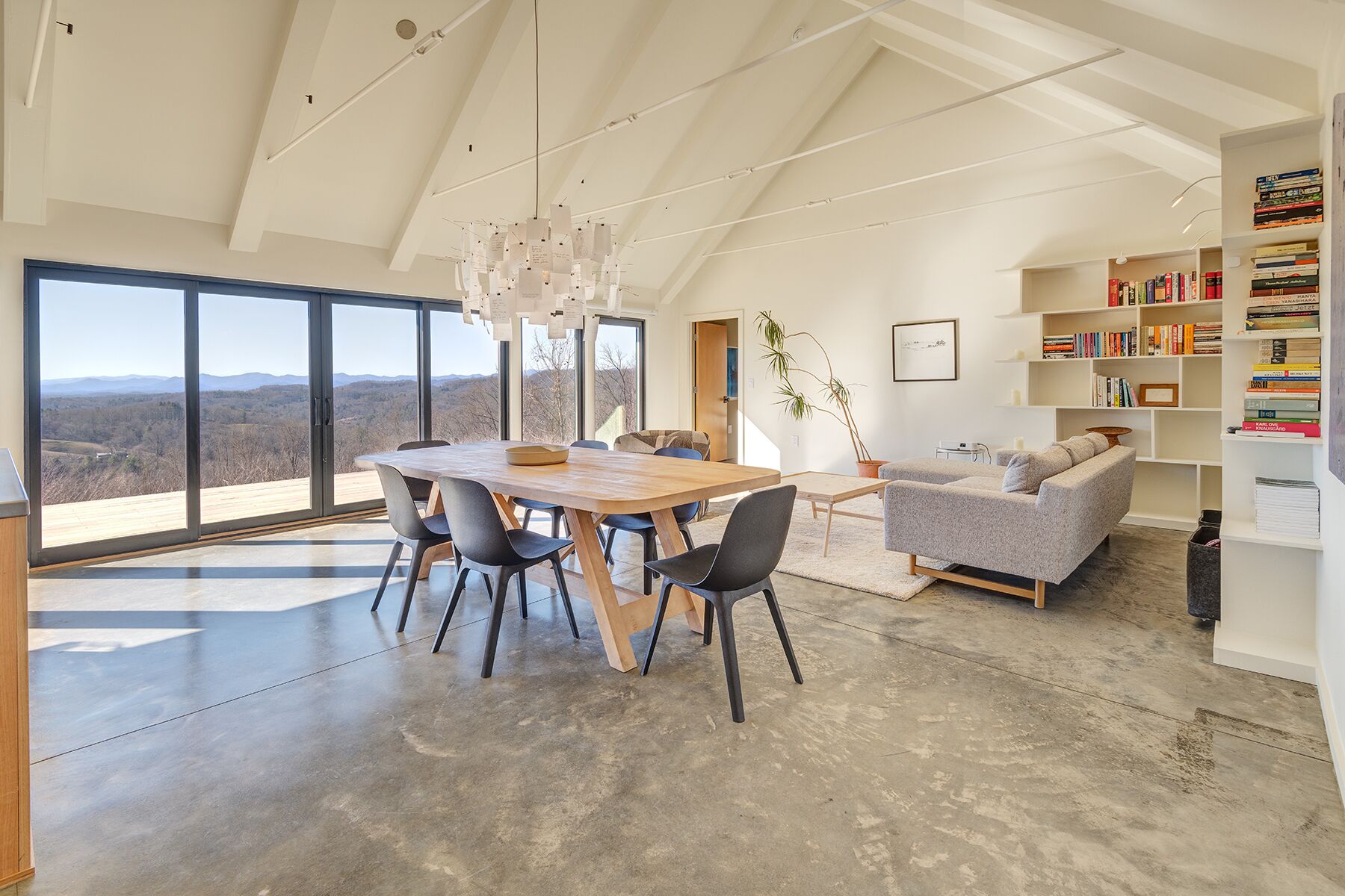 Morgan Branch Cabin in Marshall