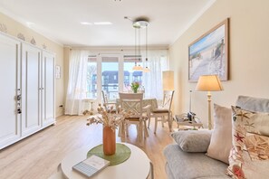 Imagen sin descripción, 3 de 47, botón