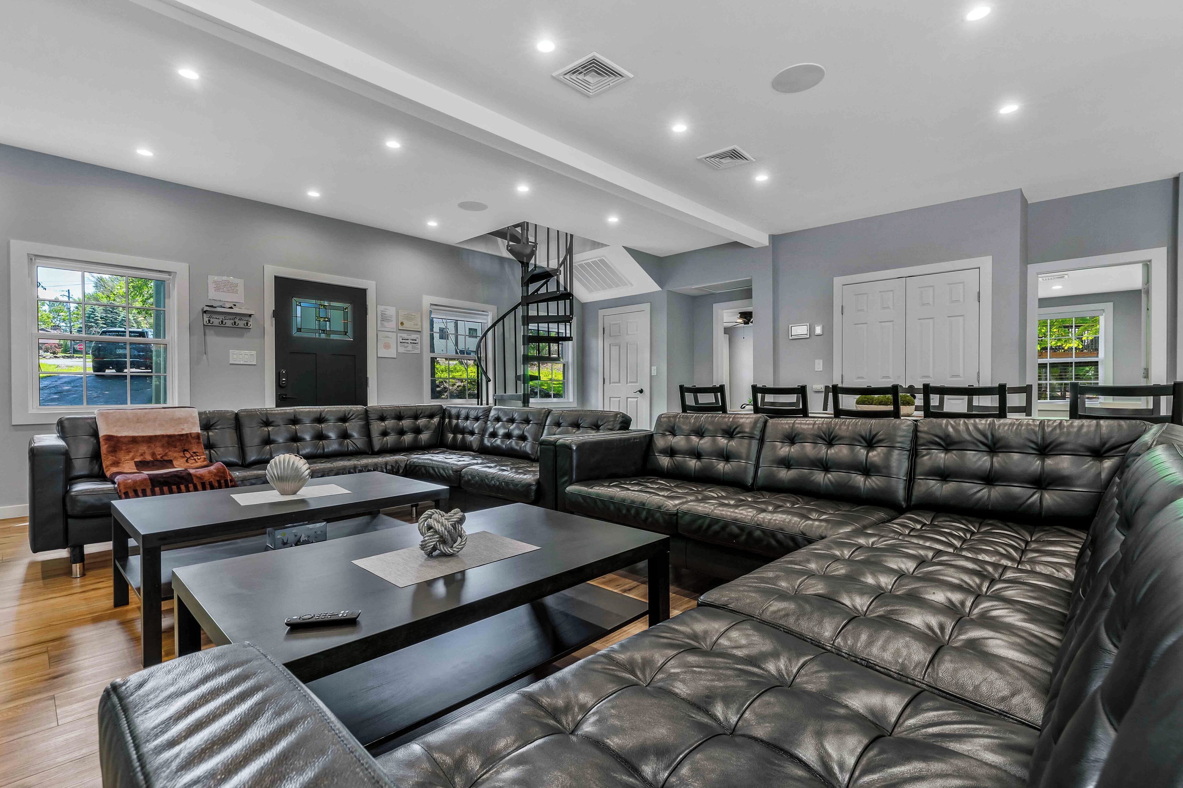 Smart TV, fireplace, video games