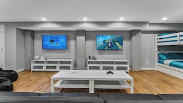 4 bedrooms, iron/ironing board, travel cot, WiFi