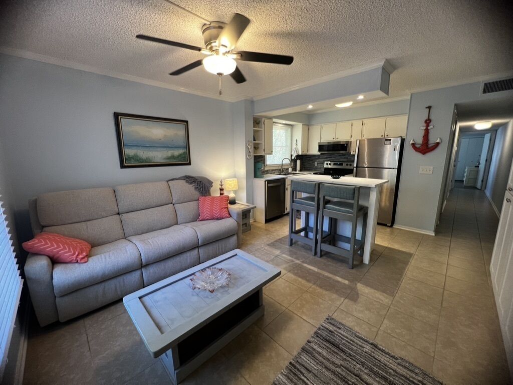 C Level Condo!