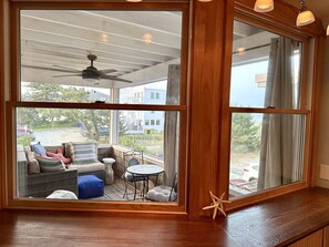 Smart TV, books - 3 Bedroom/Dog friendly/direct ocean views! (Dewey Beach)