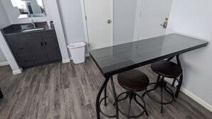 ห้องลักซ์ชัวรี่ | บริการอาหารในห้องพัก