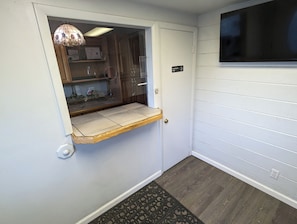 Interior - Majestic Rockies Motel (Sandy)