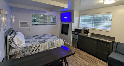 Majestic Rockies Motel