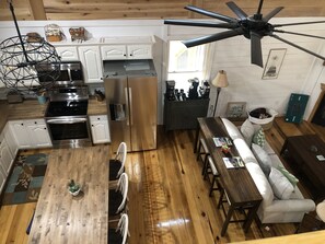 Fridge, microwave, oven, stovetop - New Rustic Home Near State Dock (Jamestown)