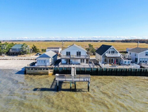 Reed's Beach - Stunning waterfront Sunsets - Bay Front Home Steps to beach